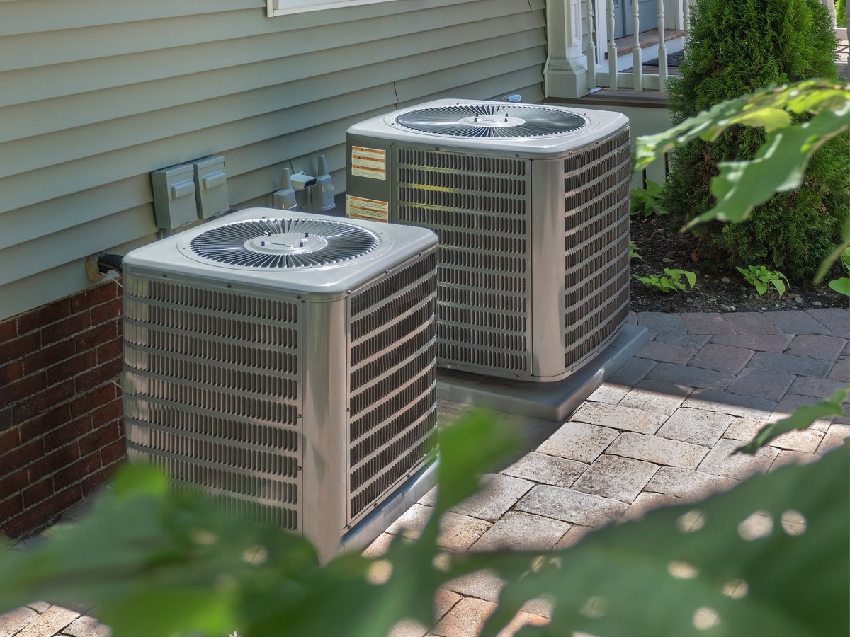 Residential heating and air conditioning units with heat pumps